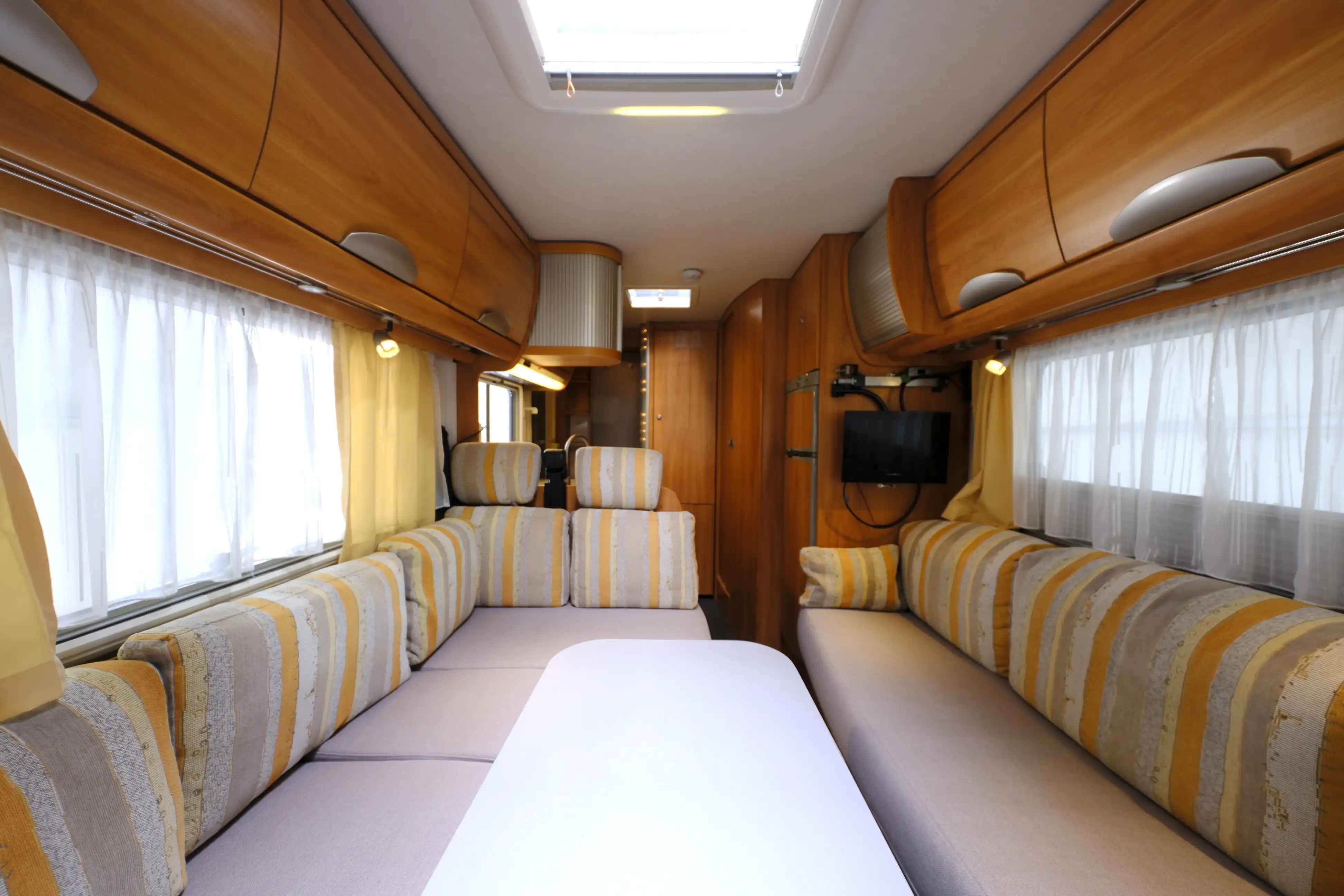 HYMER-ERIBA B 544 